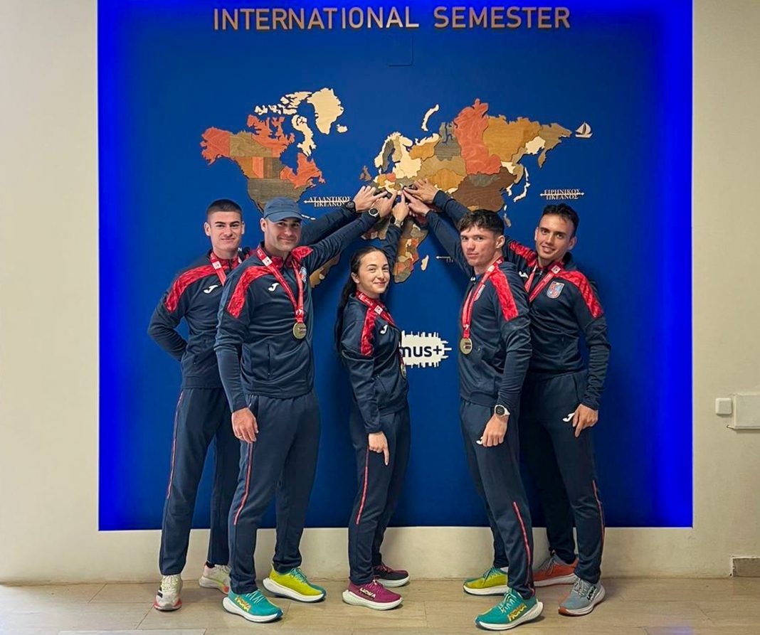 582769463_1434602105377786_2770893557411281262_n Militarii sibieni din Academia Forțelor Terestre pregătiți la startul Maratonului Atenei.