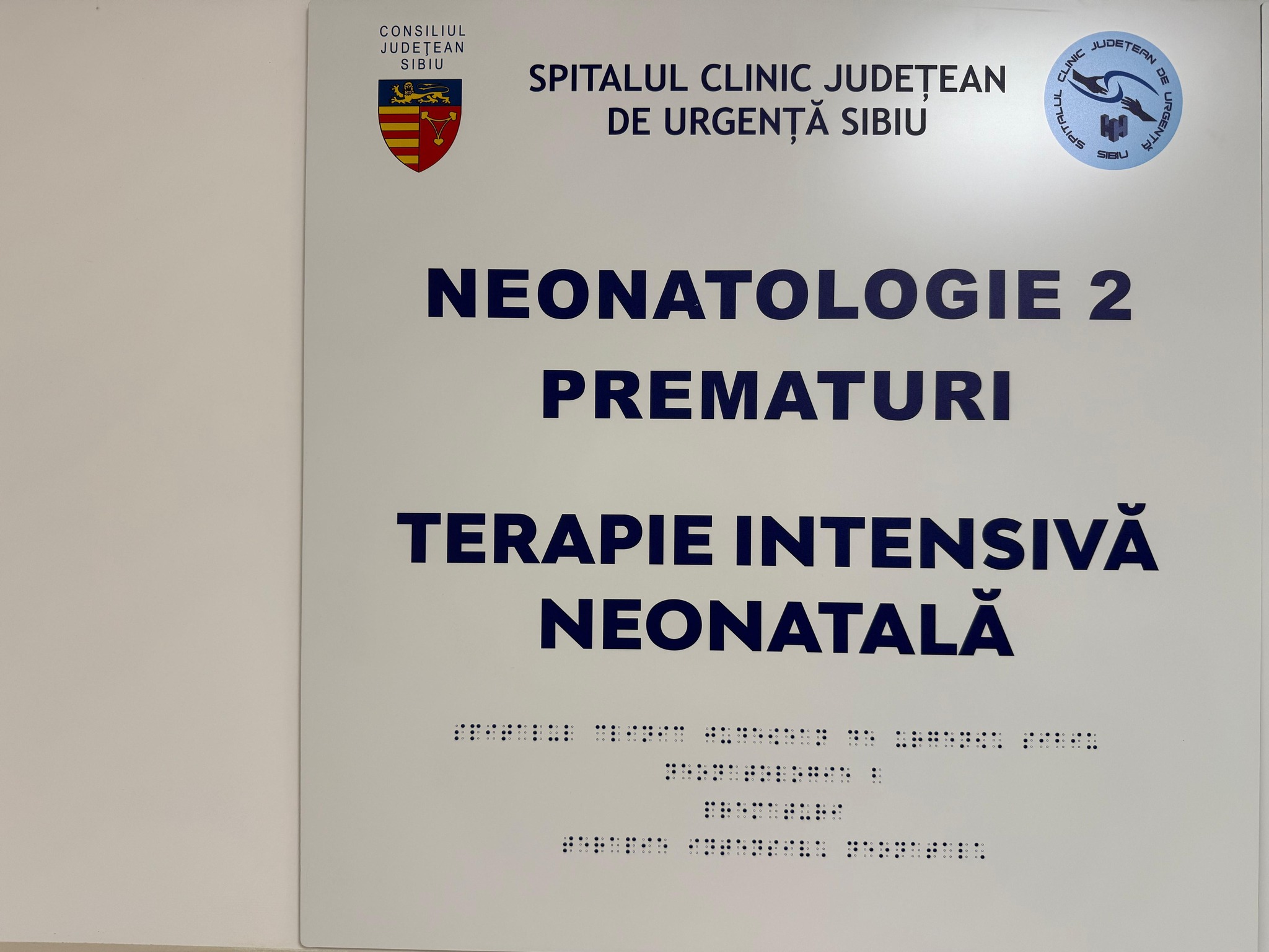 Placă de orientare Braille pentru persoanele cu deficiențe de vedere