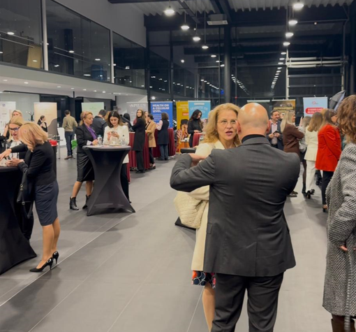 Screenshot 2025-11-12 104815 Programul evenimentului Health, Beauty and Business cu orarul principal