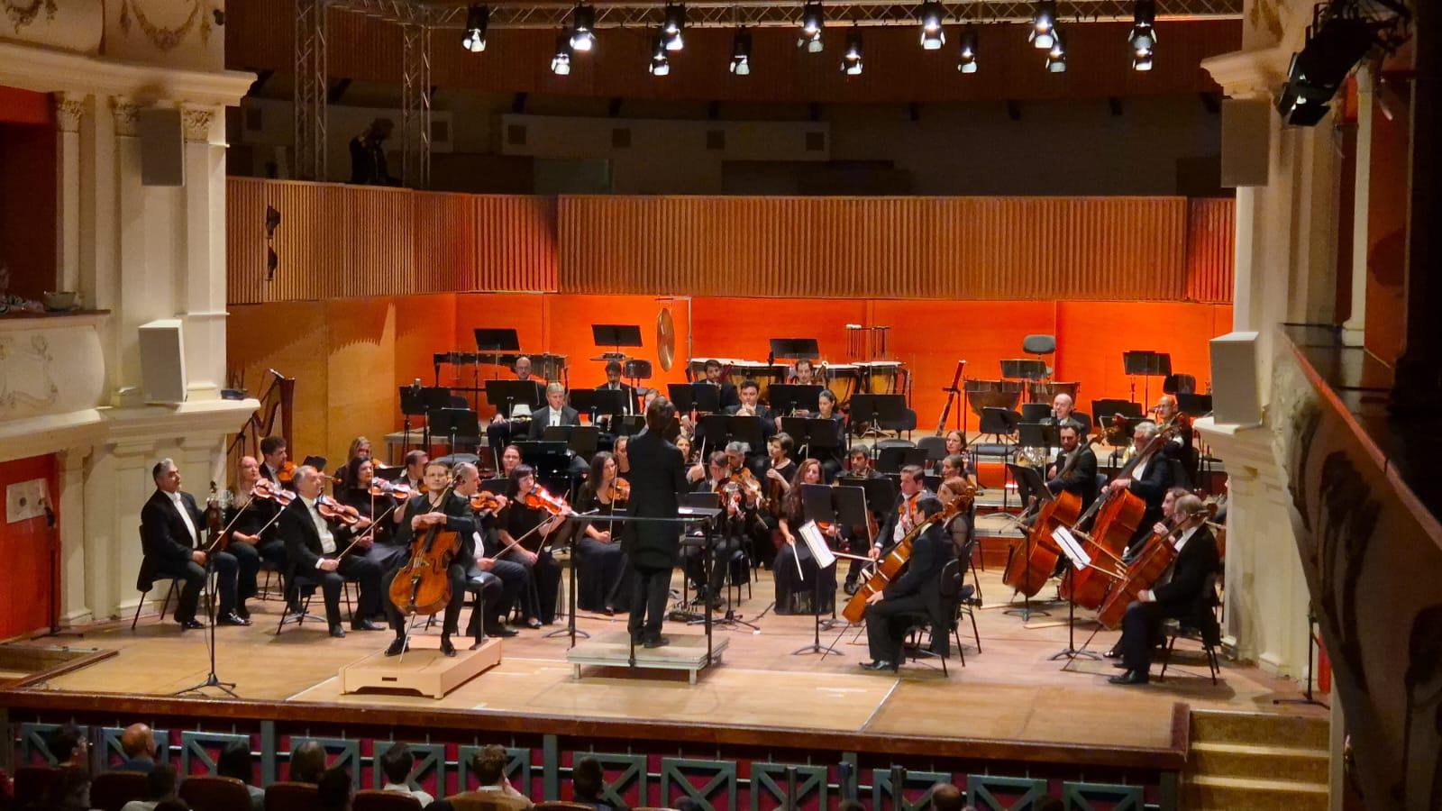 Vioara solistă în concertul dirijat de David Schlager la Filarmonica Sibiu