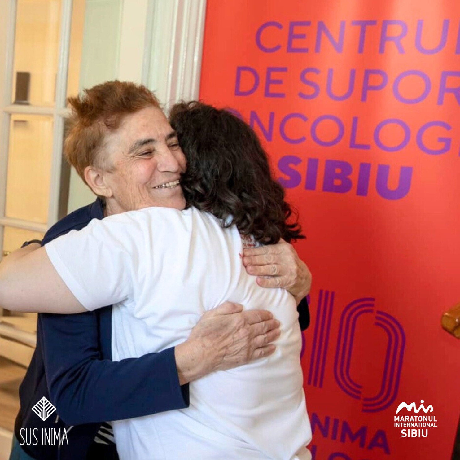 Moment de convorbire și consiliere între un specialist și un pacient la Centrul Sus Inima din Sibiu.