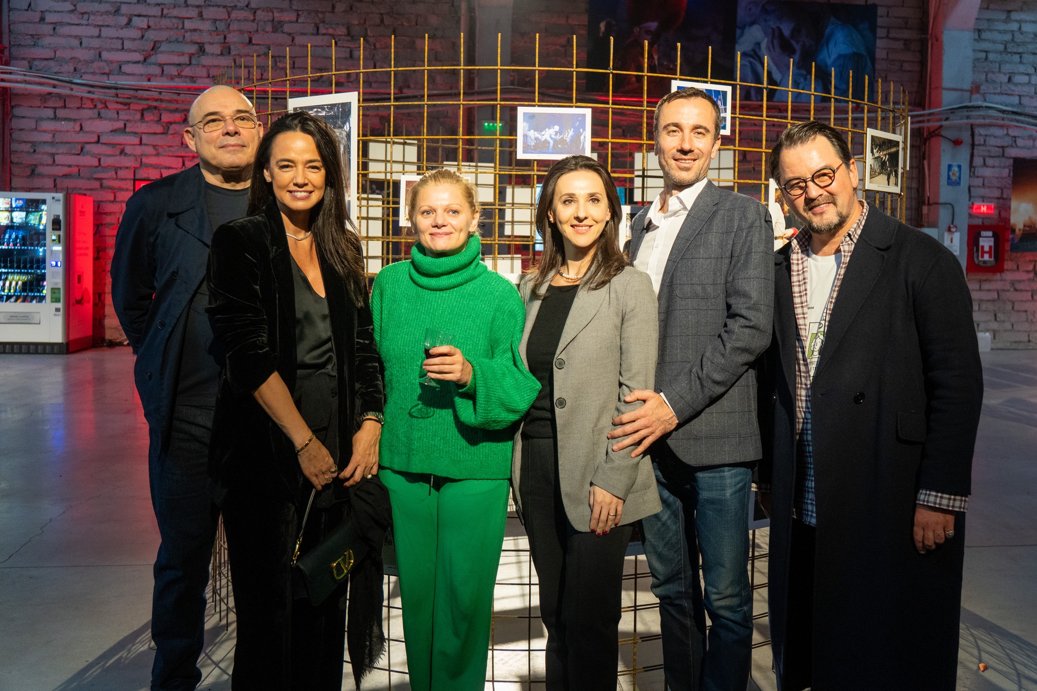 Scenă din spectacolul Faust la Teatrul Național Sibiu, cu actorul titular în rol principal