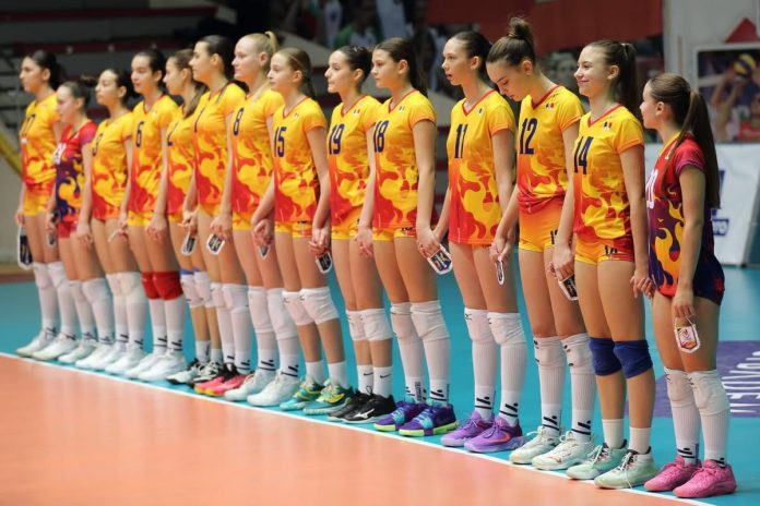 Echipa Champions Sibiu în momentul victoriei la un meci de volei din 2025.
