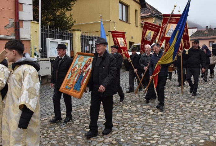 Ziua Personalităților Rășinărene, public și oficialități la evenimentul din Rășinari