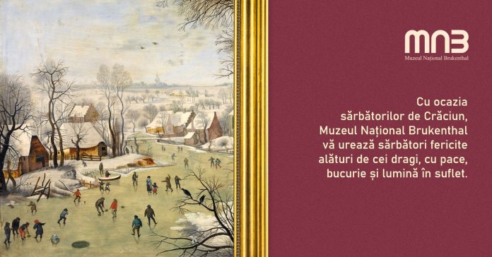 Muzeul Național Brukenthal Sibiu, clădire istorică cu arhitectură impunătoare, în decor de sărbătoare.