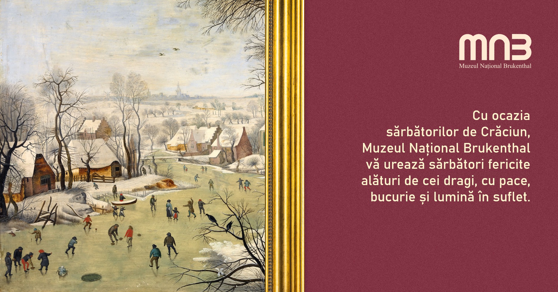 Muzeul Național Brukenthal Sibiu, clădire istorică cu arhitectură impunătoare, în decor de sărbătoare.