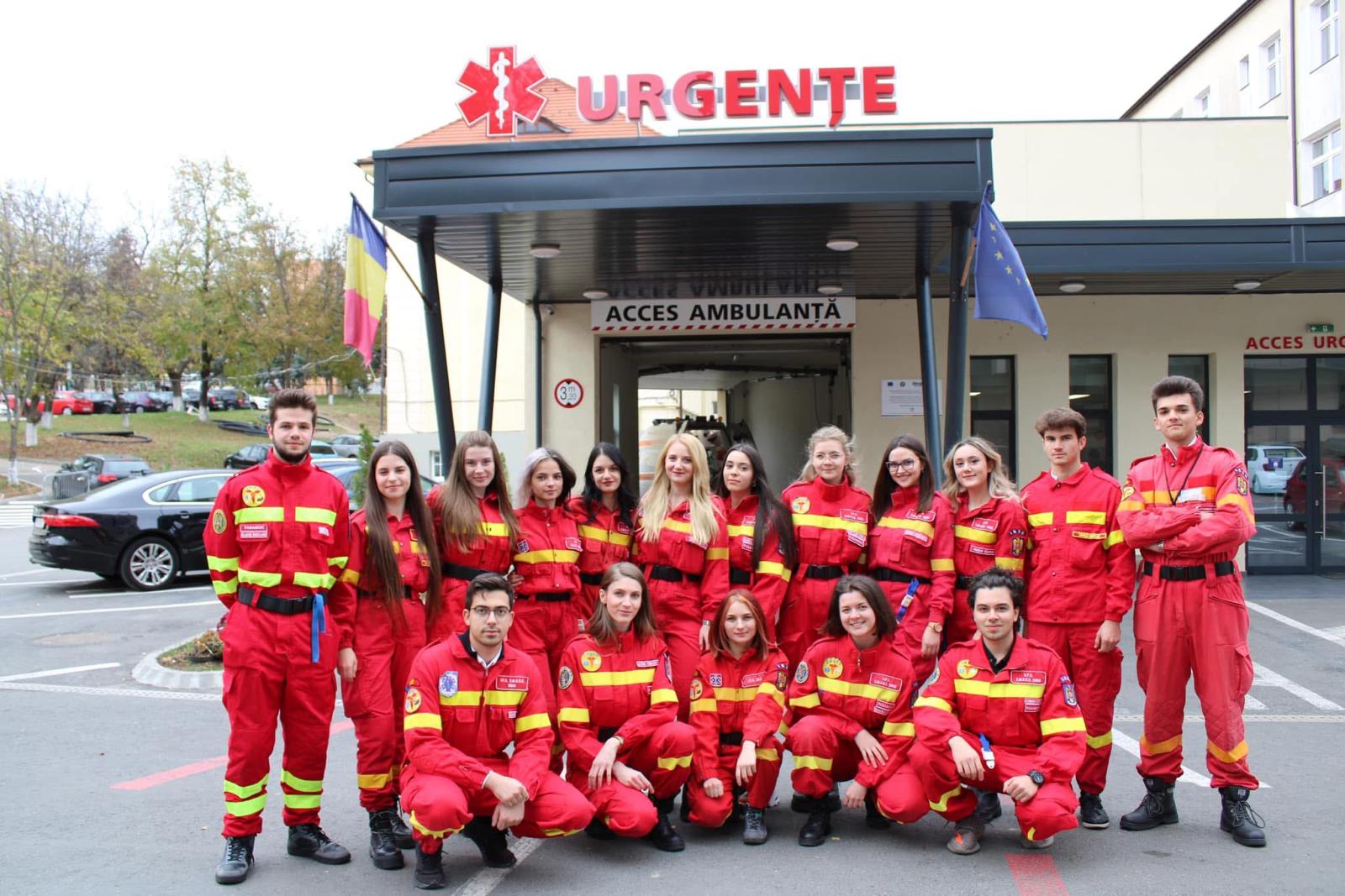 Vizionarea generală a noului manechin de simulare medicală în sala de training din spitalul din Sibiu.