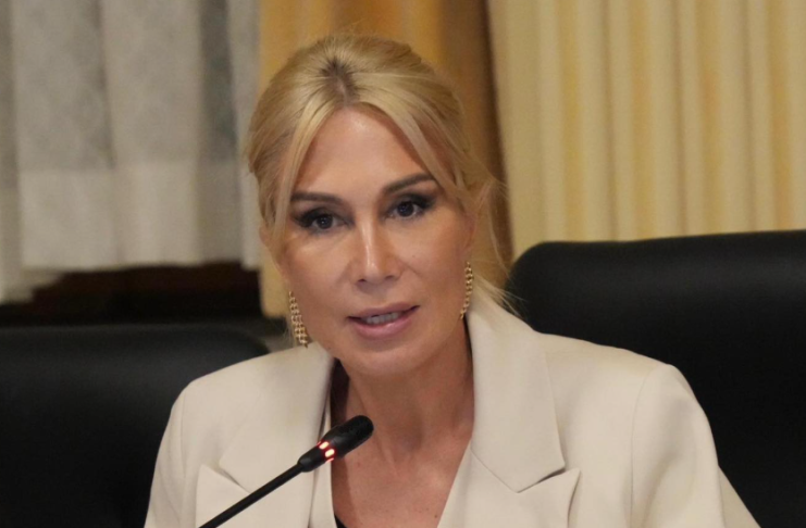 Știri din Sibiu, actualitate locală și ultimele noutăți din județ Raluca Turcan a declarat că Bogdan Trif „fură munca altora” în contextul TVA-ului la locuințe!