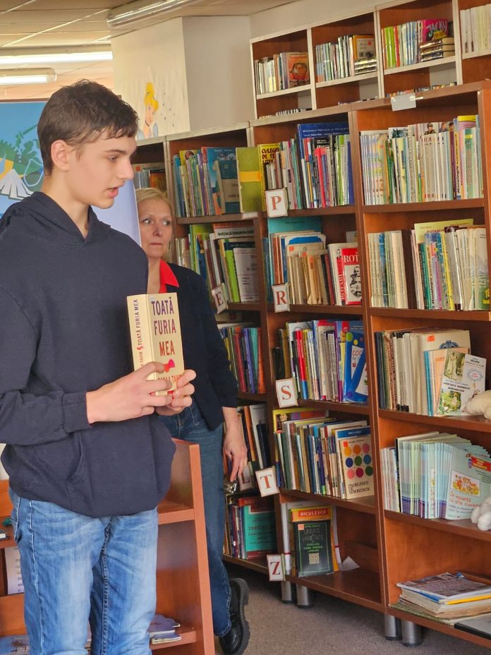 Andrei Sterp, câștigătorul Maratonului Lecturii 2025 pentru cea mai bună fișă de lectură adolescenți
