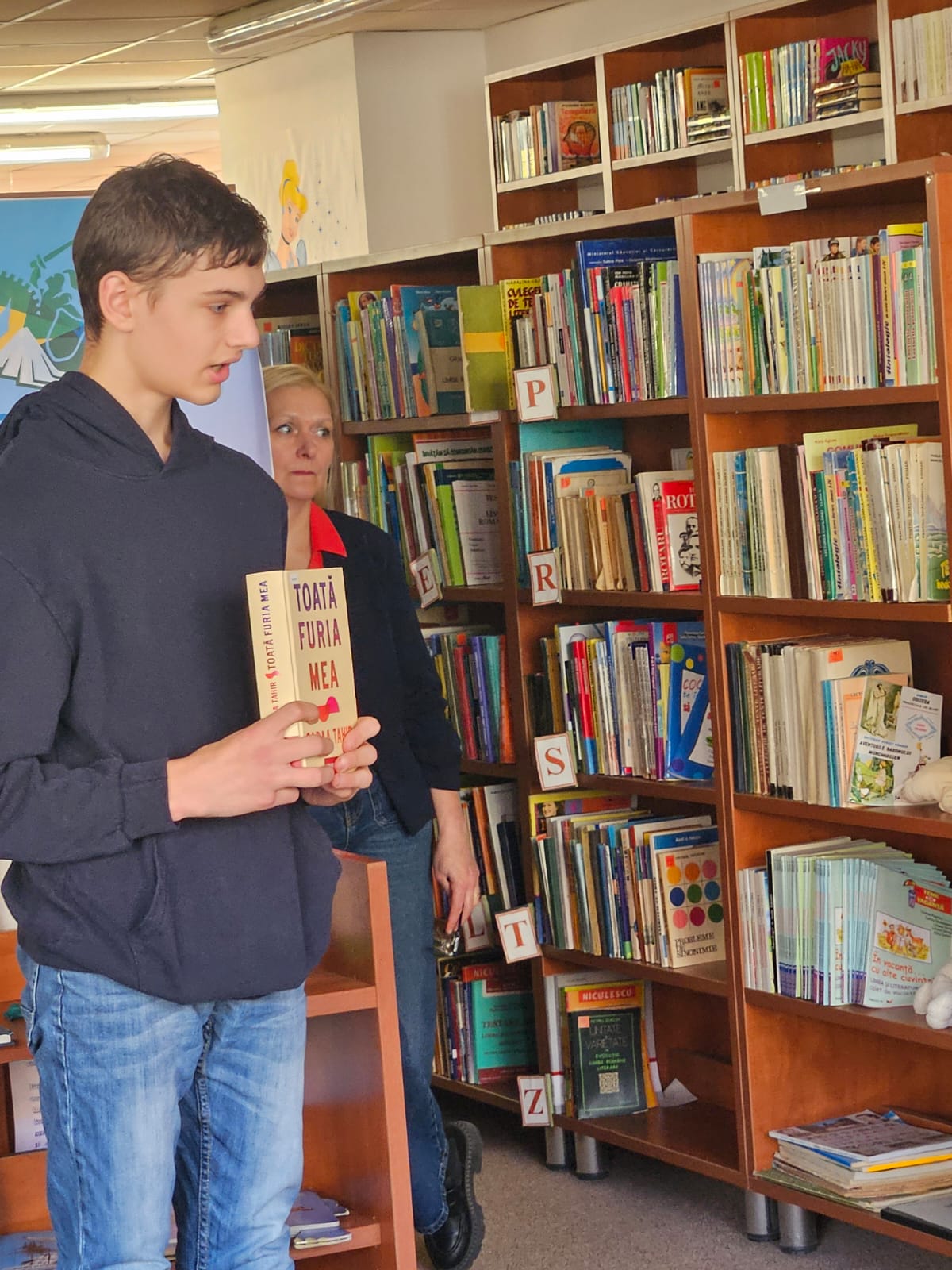Andrei Sterp, câștigătorul Maratonului Lecturii 2025 pentru cea mai bună fișă de lectură adolescenți