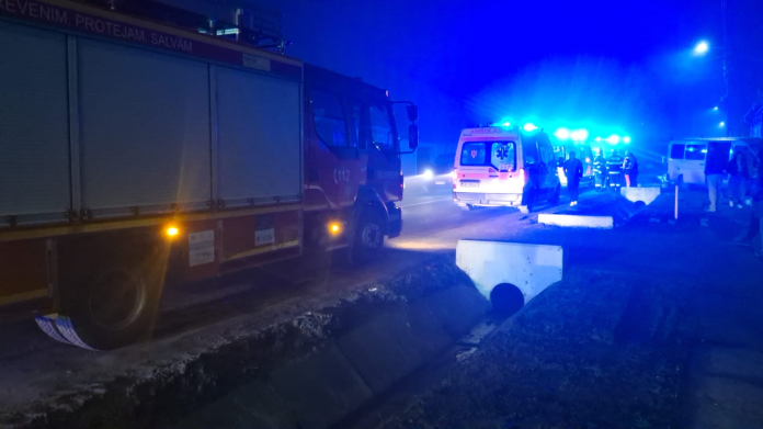 Microbuz accidentat la Brateiu, implicat în coliziune cu șapte copii la bord