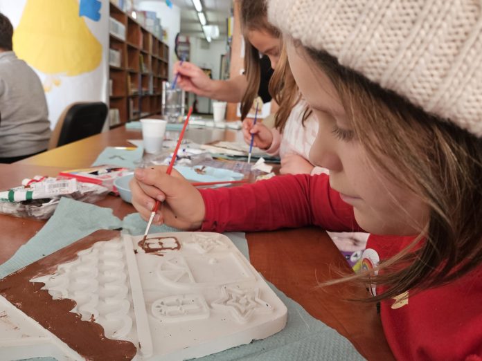 Copii creativi la Atelierul lui Moș Crăciun, Biblioteca ASTRA Sibiu