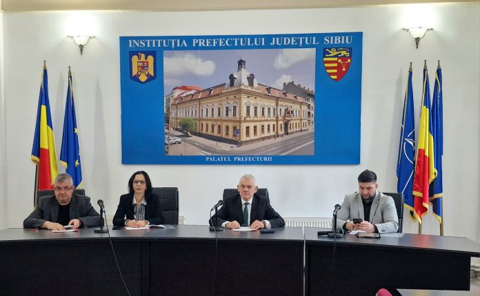 Ședința Colegiului Prefectural Sibiu, cu discuții despre transporturile publice și protecția mediului.