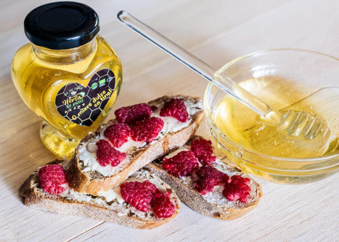 Produse apicole authtentice și miere naturală românească din regiunea Mărginimii Sibiului