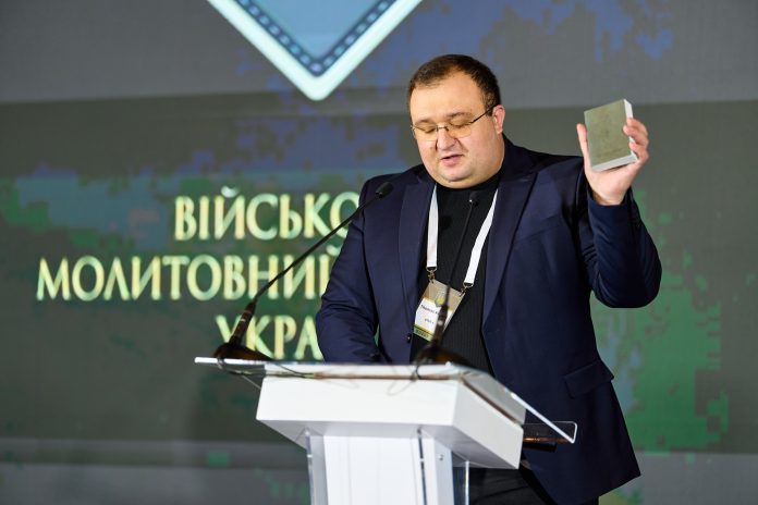 Thomas Kraus participă la discuții în cadrul evenimentului Ukrainian Military Prayer Breakfast.