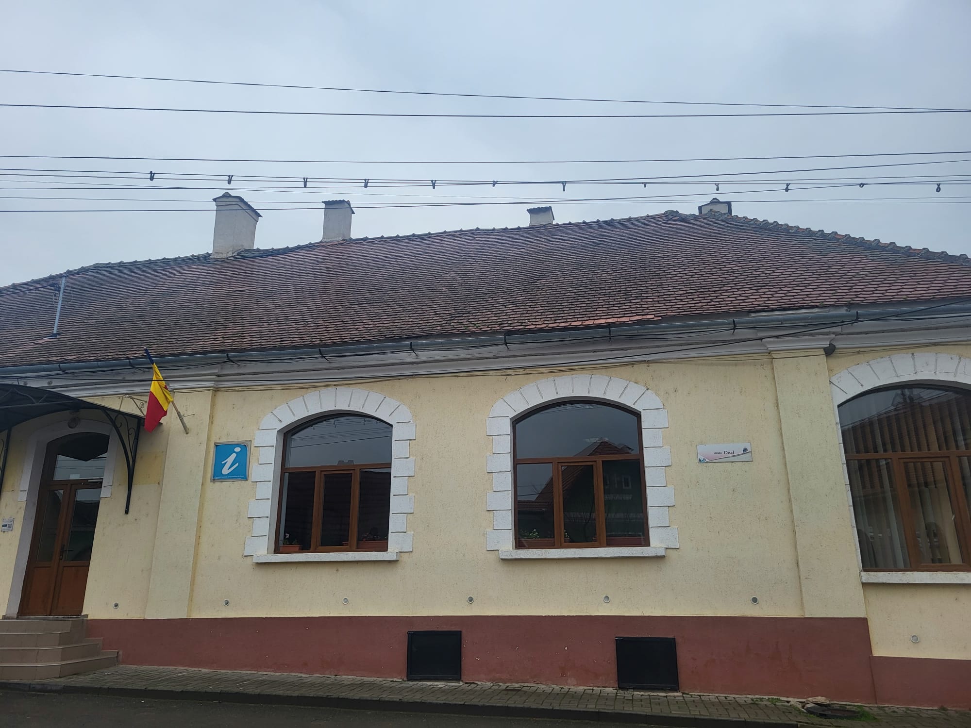 Protest al comunității din Apoldu de Jos pentru copiii victime ale agresiunilor