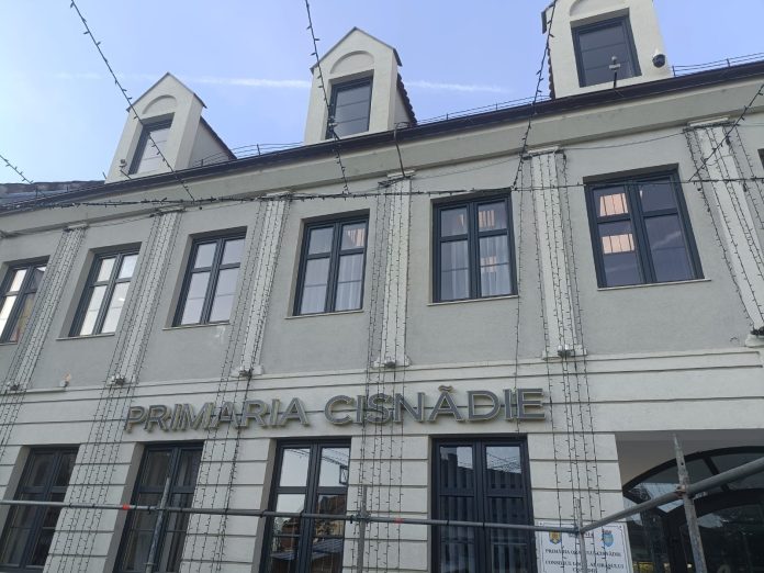 Procuror DNA ridică calculator în ancheta celor 500 de telefoane de la Primăria Cisnădie