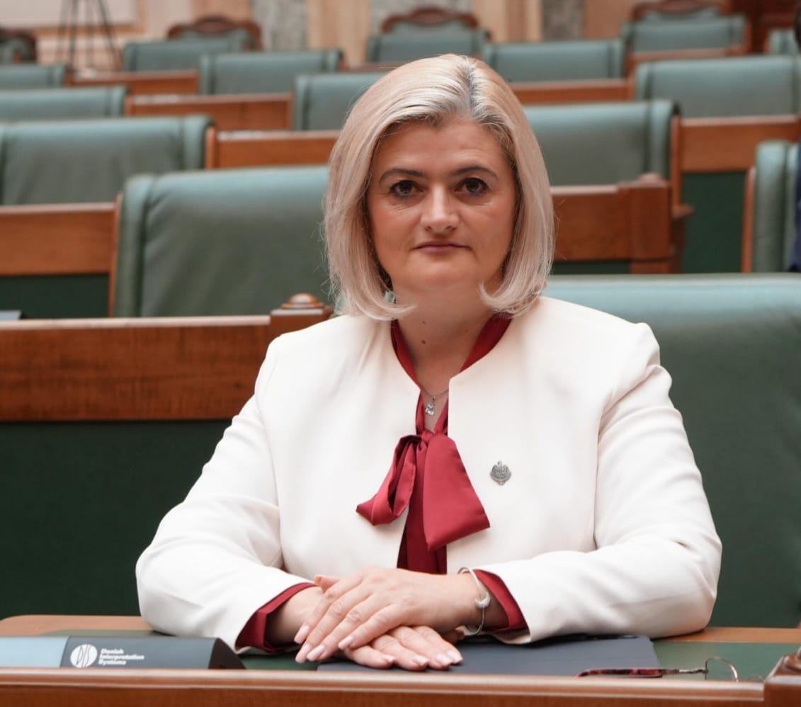 Luminița Paucean-Fernandes, senator AUR, cere numire de urgență a unui nou prim-ministru