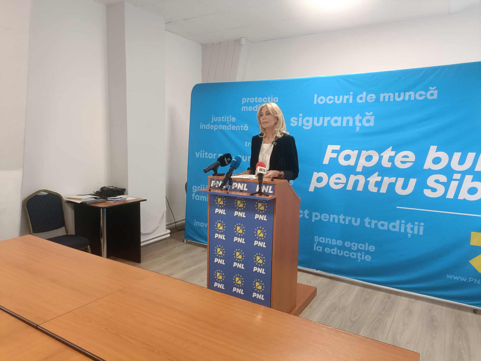 Raluca Turcan discută despre cum echilibrarea bugetară a protejat economia României