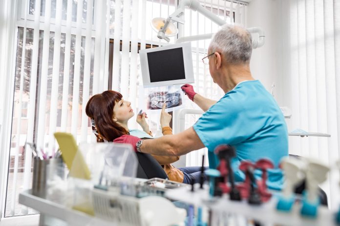 Etapele unei reabilitări dentare digitale, de la scanare la designul protetică finală
