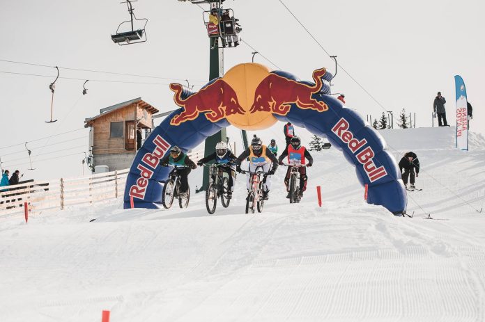 Vedere panoramică a stațiunii Păltiniș Arena, punct de start pentru competițiile 4X Cross de weekend.