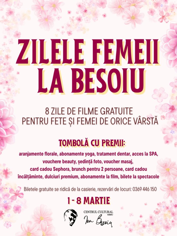 Femeie la intrarea gratuită la film în Centrul Cultural Ion Besoiu din Sibiu