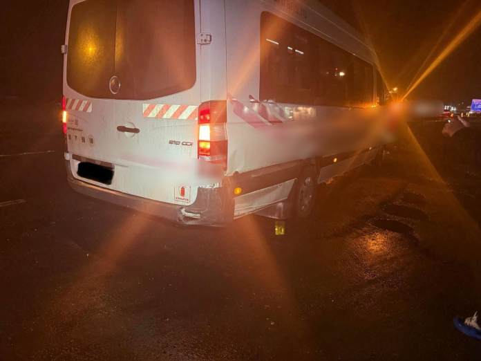 Locul accidentului rutier din Șelimbăr dintre microbuz și mașină