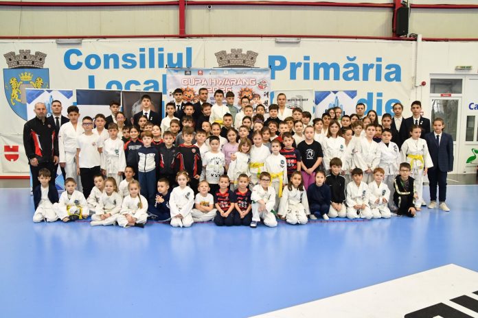 Ceremonie de deschidere sau medalii la Cupa Hwarang 2026 pentru taekwondo