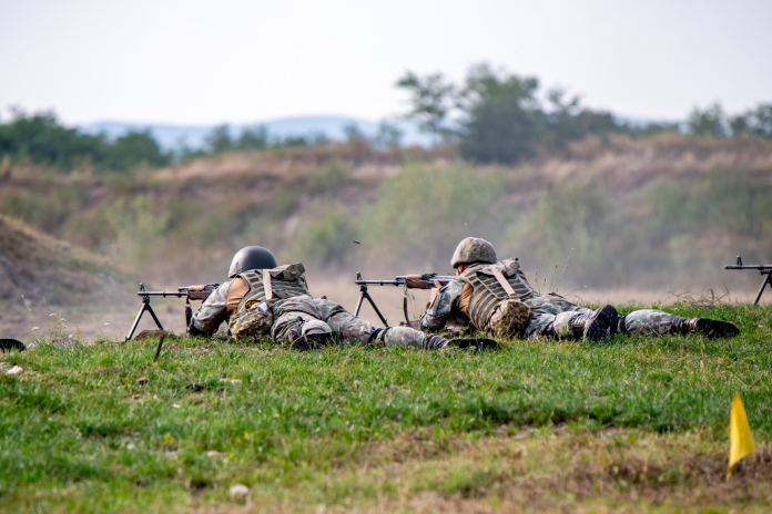 image Programul tragerilor programate Poplaca pentru luna martie afișat pe un ecran