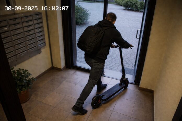 Trotinete electrice furate în cadrul unei serii de furturi în Sibiu