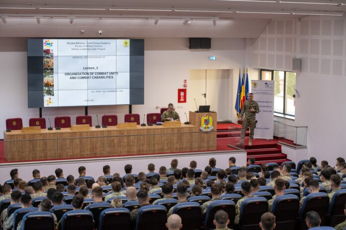 Ceremonia de deschidere a modulului de interoperabilitate militară la Academia din Sibiu
