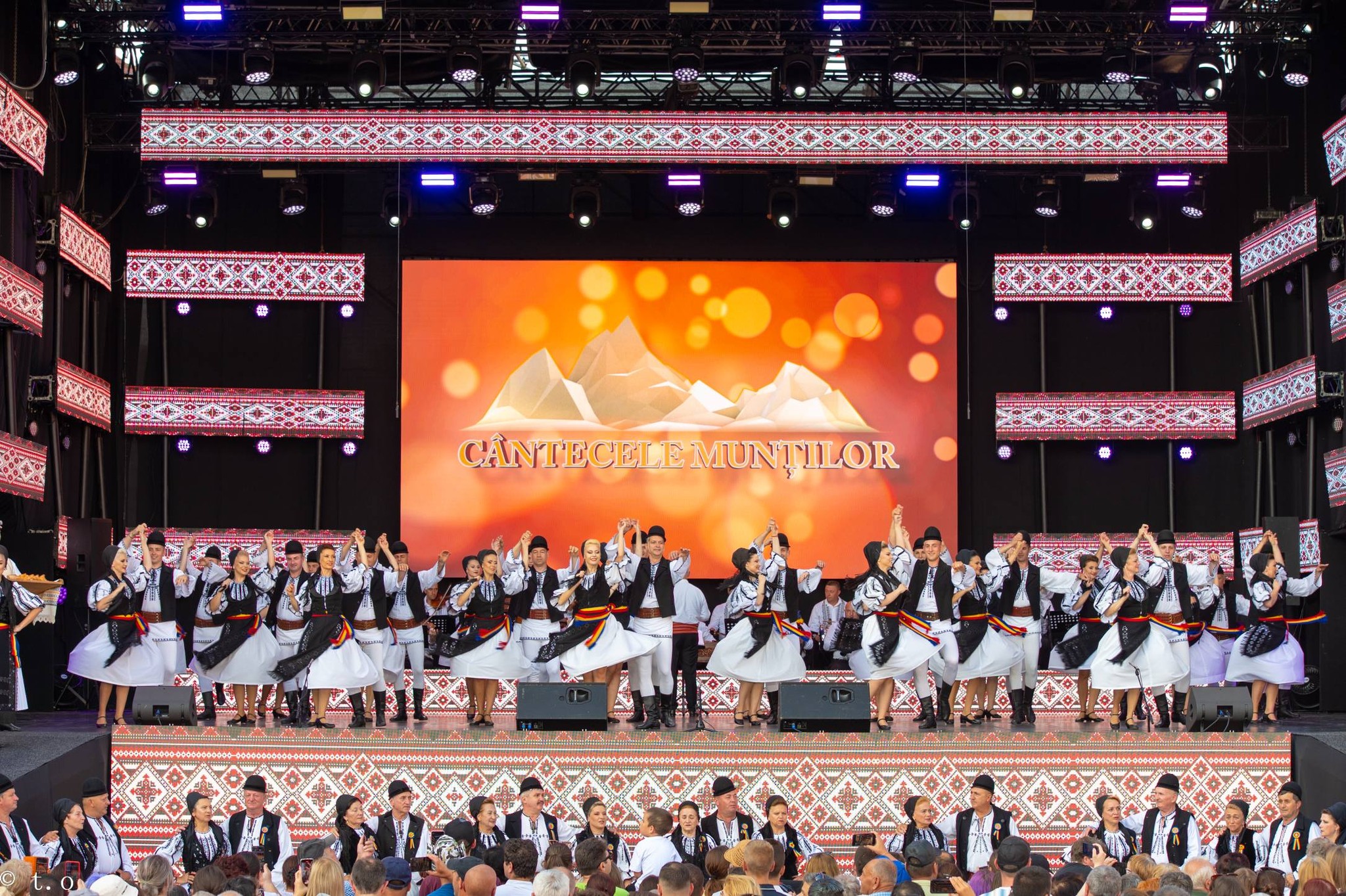 Performanță scenică a Junilor Sibiului, nominalizați la premiile UCIMR