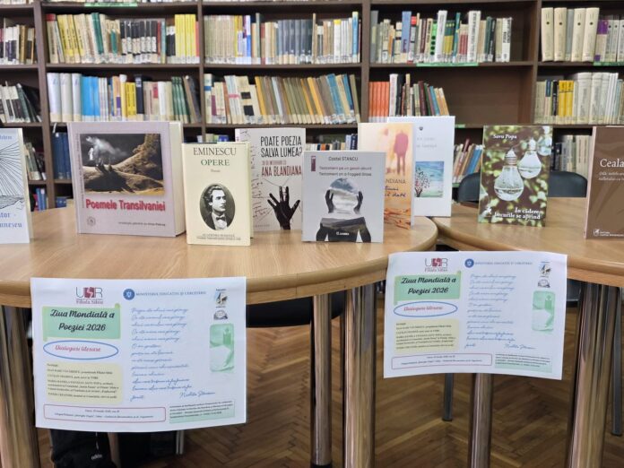 Participanții și organizatorii evenimentului Ziua Mondială a Poeziei din Sibiu