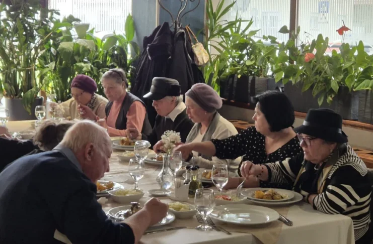 Echipa Galbenă a oferit o zi de bucurie pentru 25 de enoriași ai Parohiei „Nașterea Maicii Domnului” din Sibiu