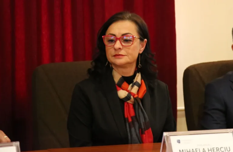 ULBS: Toate tezele de doctorat susținute înainte de 2016 au fost scanate și introduse în platforme antiplagiat. Sesizările pot fi depuse de orice persoană, dar trebuie însoțite de dovezi