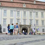 Muzeul Național Brukenthal, fațada istorică a clădirii principale din Sibiu