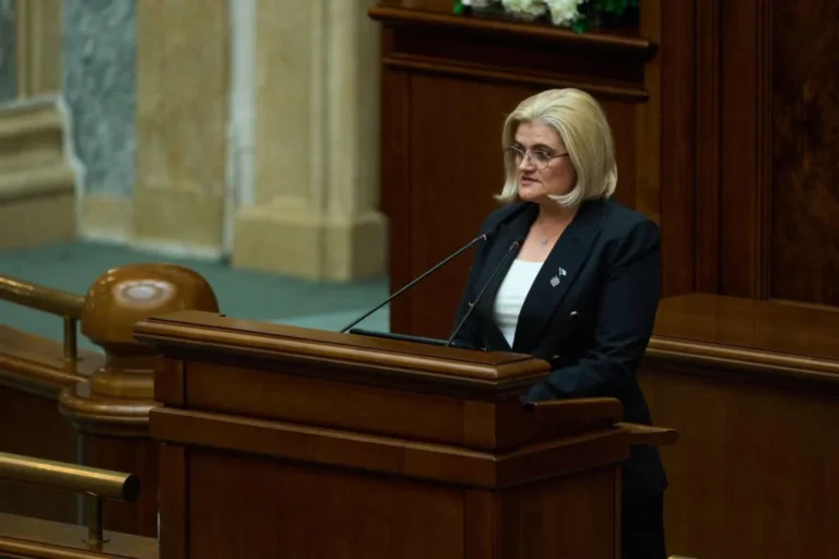 Mesajul de Paști al senatoarei AUR Sibiu, Luminița Păucean Fernandes