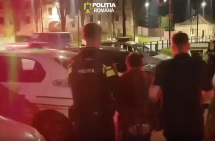 VIDEO Un bărbat din Hoghilag a fost reținut după ce și-a lovit soția cu obiecte contondente!