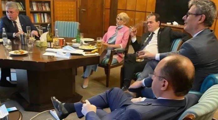 Captură de ecran cu postarea deputatului Bogdan Trif criticând dubla măsură a Ralucăi Turcan