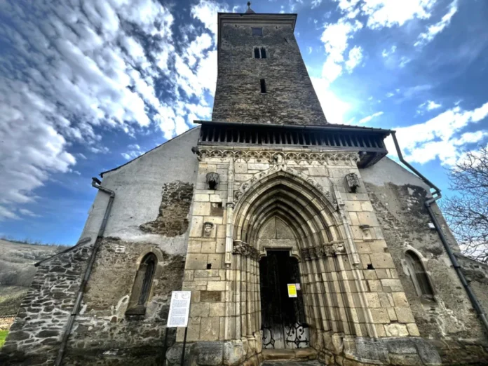 Comunitate săsească la adunare în Curciu, comunicare fără tehnologie modernă