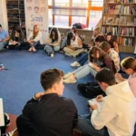 Proiect de psihoeducație la Maratonul Internațional Sibiu 2026: „Semn că Însemni – Laboratorul Emoțiilor” aduce împreună adolescenți și părinți