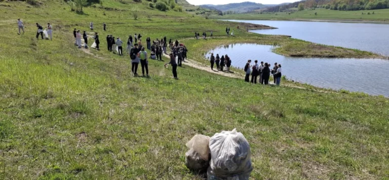 Alertă la Mediaș: O sticlă cu o substanță periculoasă a fost descoperită în zona barajului Ighiș!