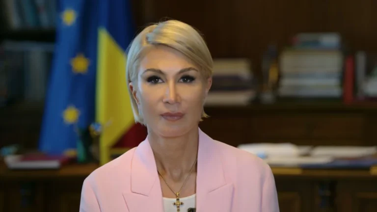 Raluca Turcan: „Am ajuns să avem o imagine publică de «breloc» al PSD.” – reacția deputatei PNL cu doar două zile înainte de votul asupra moțiunii de cenzură