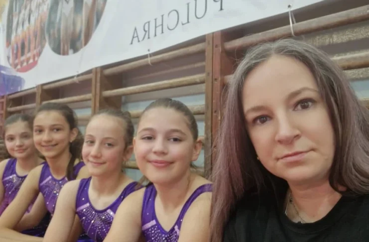 Vis împlinit pentru Sibiul sportiv: 65 de medalii la Cupa „Simona Păuca” pentru Kids Acro Dance Sibiu
