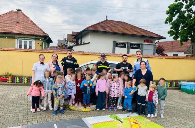 Educație rutieră pentru preșcolarii de la GPP Veștem, alături de polițiștii sibieni