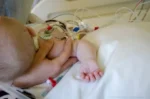 „Nu mi-e frică de medic!” – Fundația Polisano continuă proiectul de sprijin psiho-emoțional pentru copiii internați la Pediatrie Sibiu