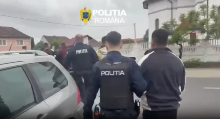 Agresiune pe o terasă din Dumbrăveni: Patru bărbați au fost reținuți de polițiști!