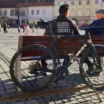 JoyRide – Plimbă Bucuria: proiectul care își propune să aducă mobilitate, zâmbete și incluziune la Maratonul Internațional Sibiu 2026