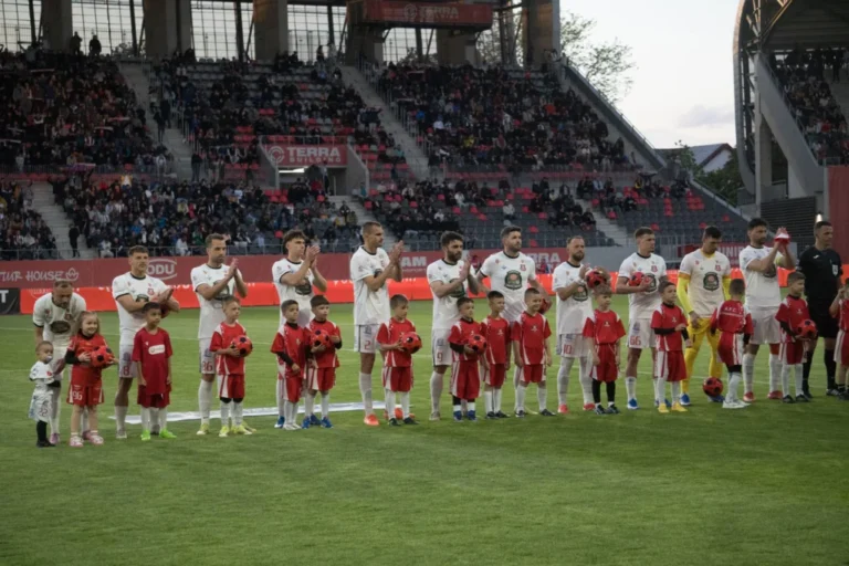 FC Hermannstadt bate FCSB și merge la baraj. UTA o retrogradează pe Unirea Slobozia