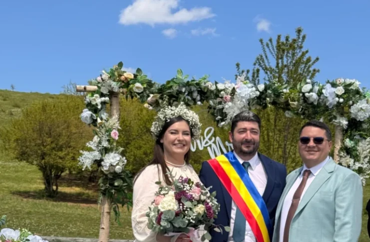 Căsătorie civilă în aer liber la Mihăileni: peisajul inedit pe care primăria comunei îl pune la dispoziție pentru unul din cele mai frumoase momente ale vieții